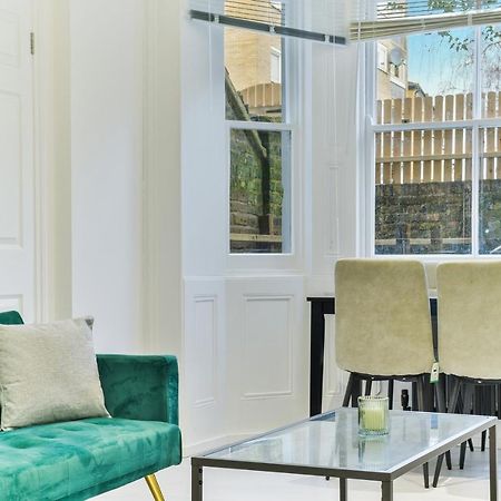 Amazing 2 Bed Apartment Clapham North Londra Dış mekan fotoğraf